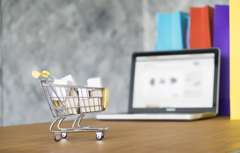 Conheça tudo o que é preciso para vender online